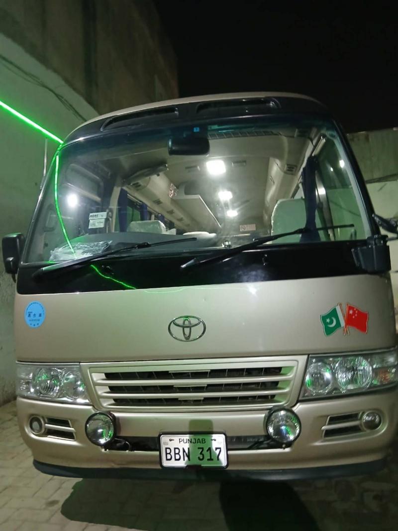 Toyota 4C Coaster Saloon 28 seats