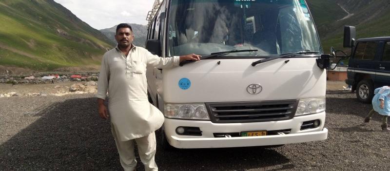 Toyota 4C Coaster Saloon 28 seats