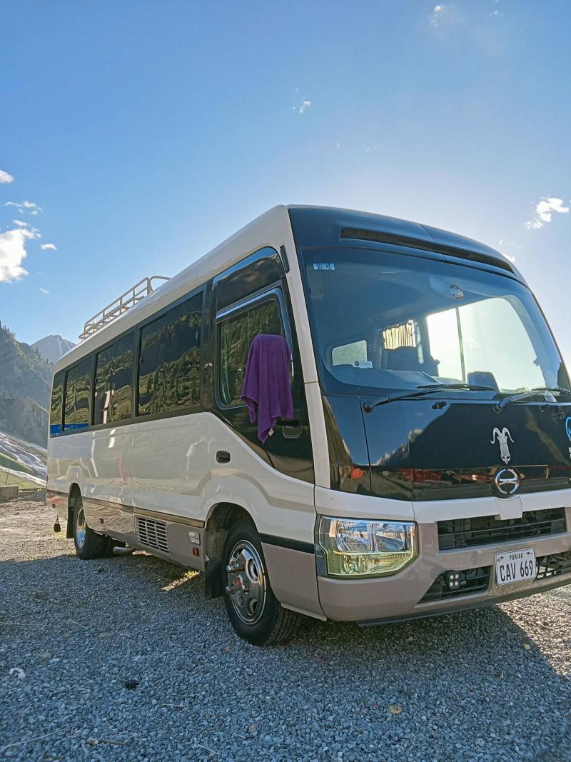 Toyota 5C coaster Saloon 28 seats