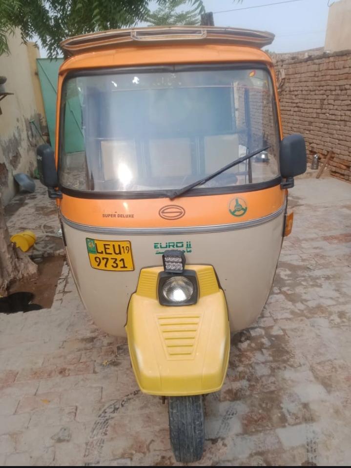 Siwa Super Auto Rikshaw