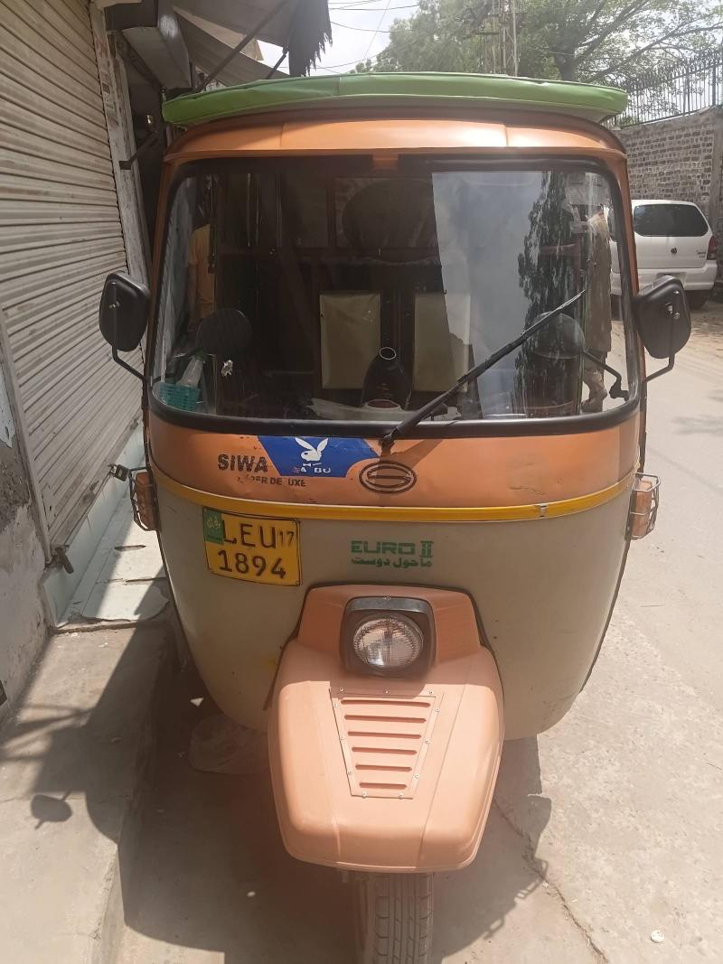 Siwa Super Auto Rikshaw