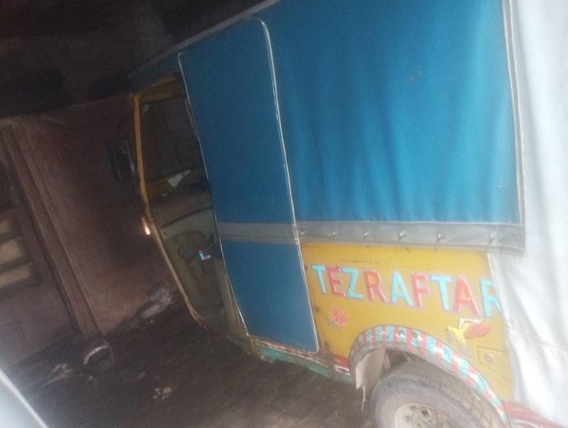 Tezraftar Loader Rikshaw