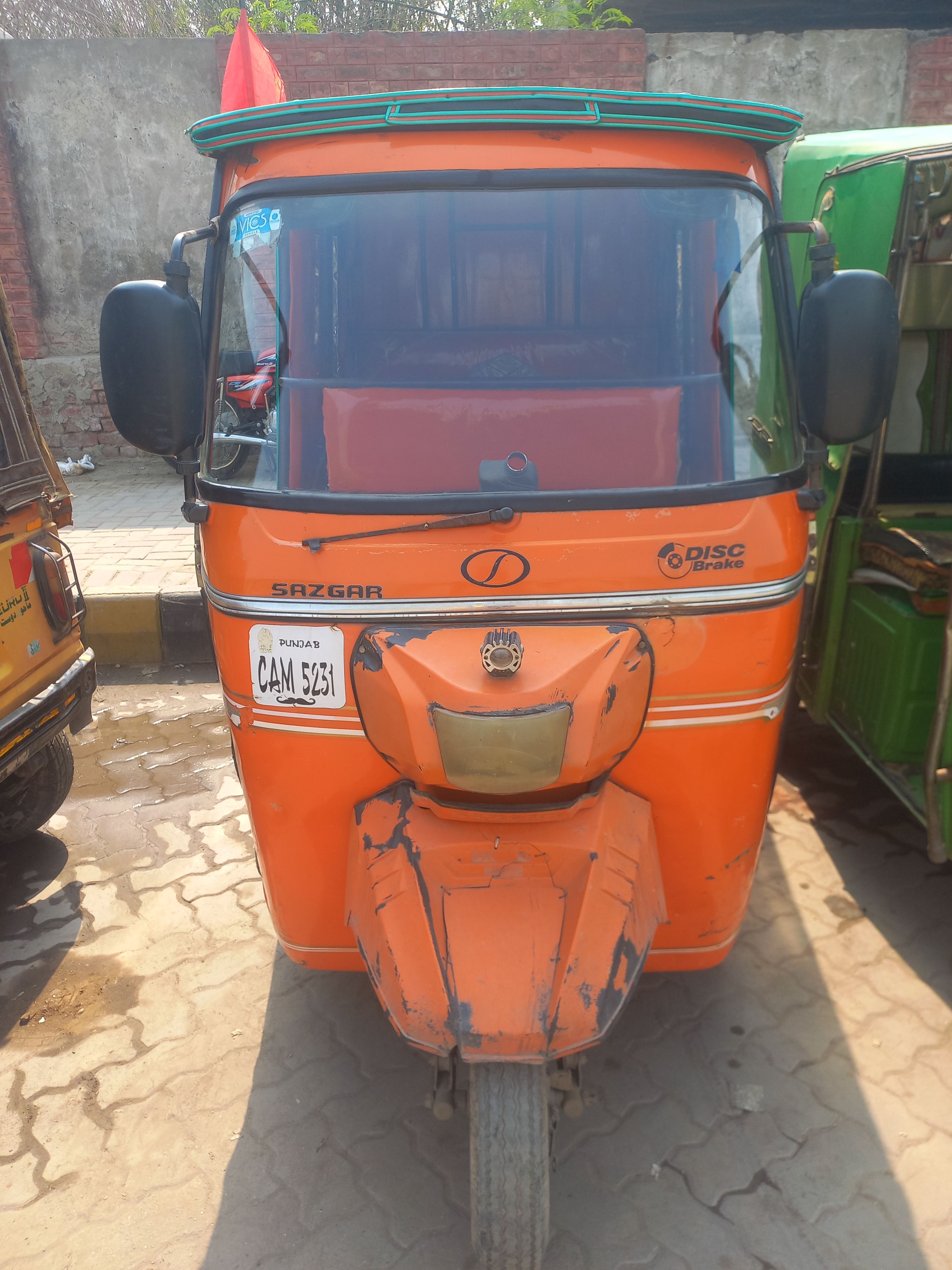 Sazgar Auto Rikshaw
