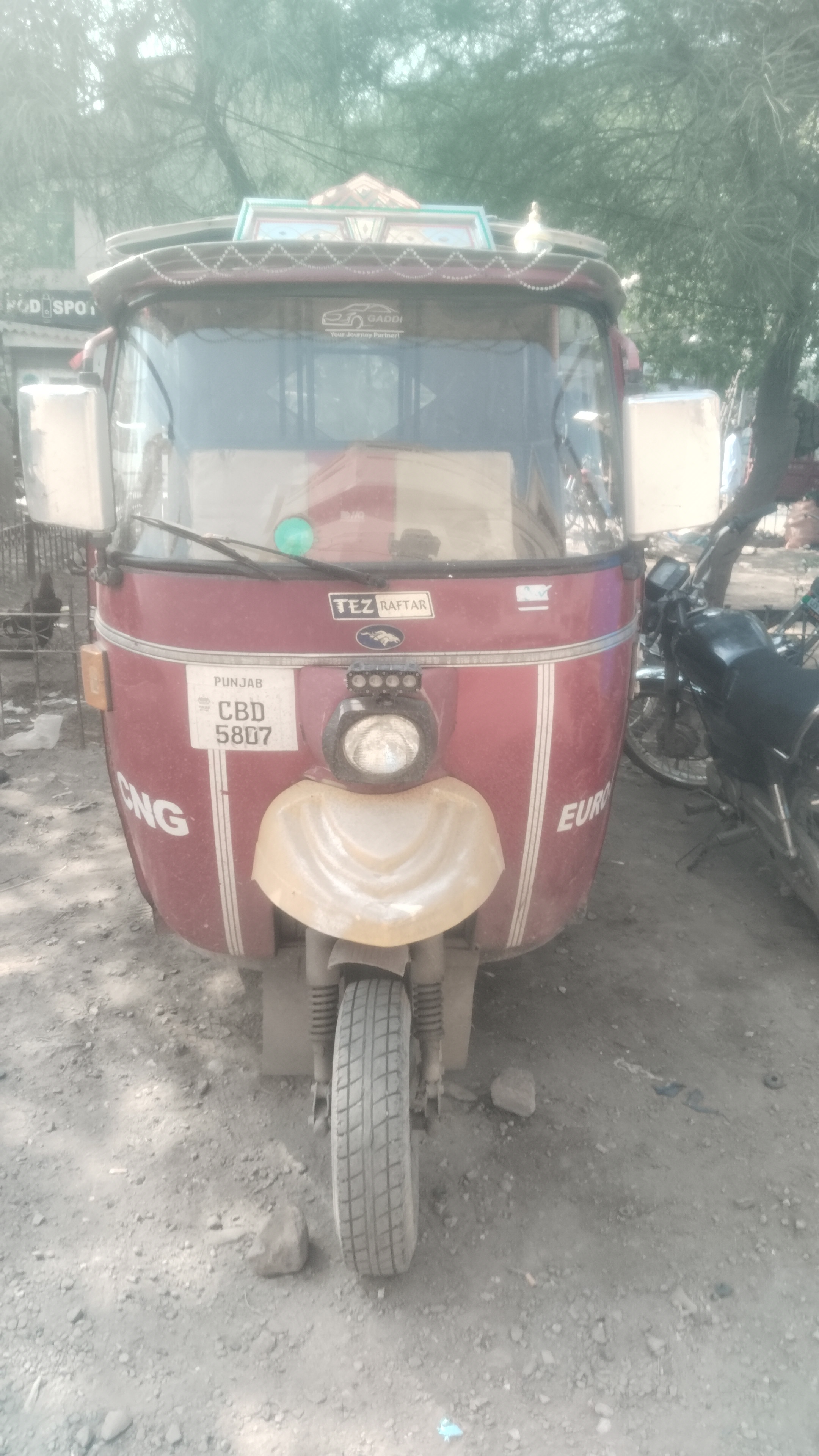 Sazgar Auto Rikshaw